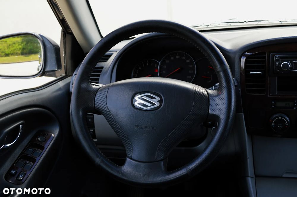 Suzuki Grand Vitara 2.0 - 20