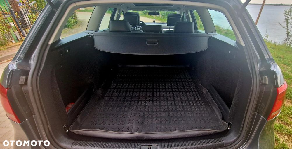 Volkswagen Passat 2.0 TDI Highline DSG - 13