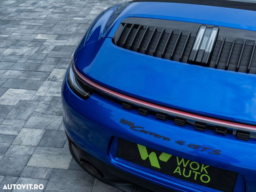Porsche 911 4 GTS PDK - 16