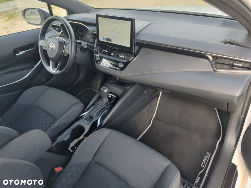 Toyota Corolla - 33