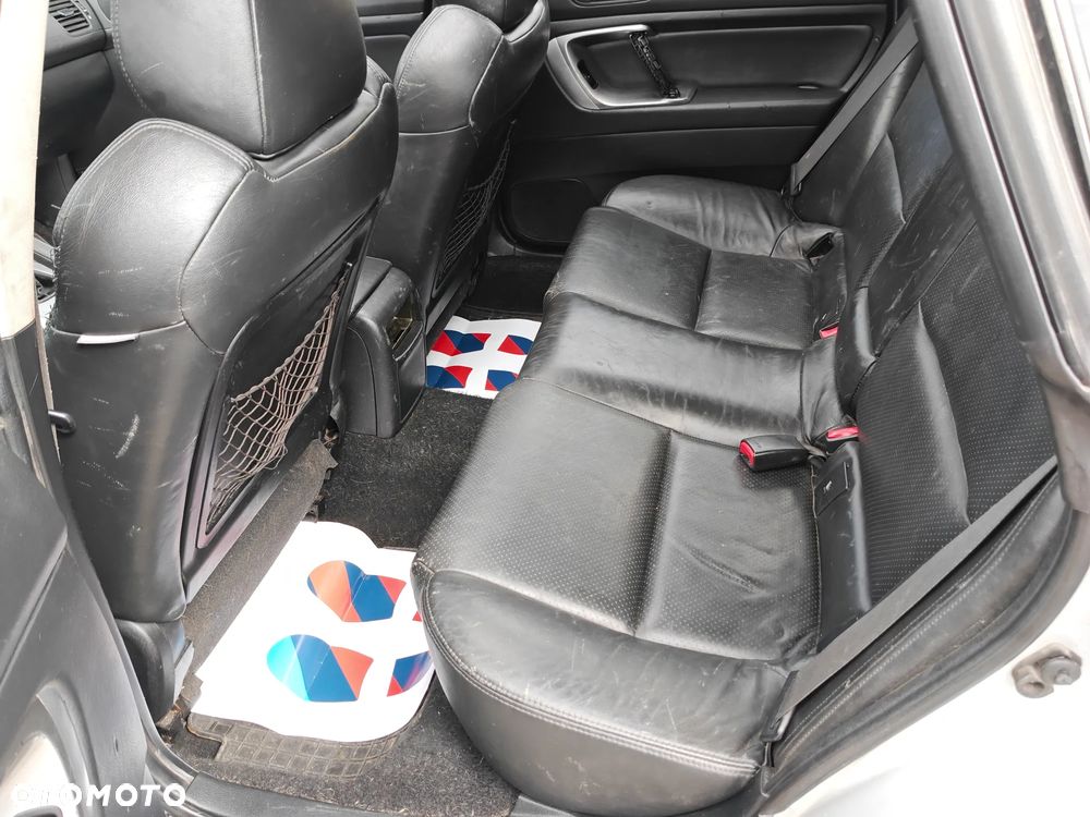 Subaru Legacy Kombi 2.0 4WD - 14