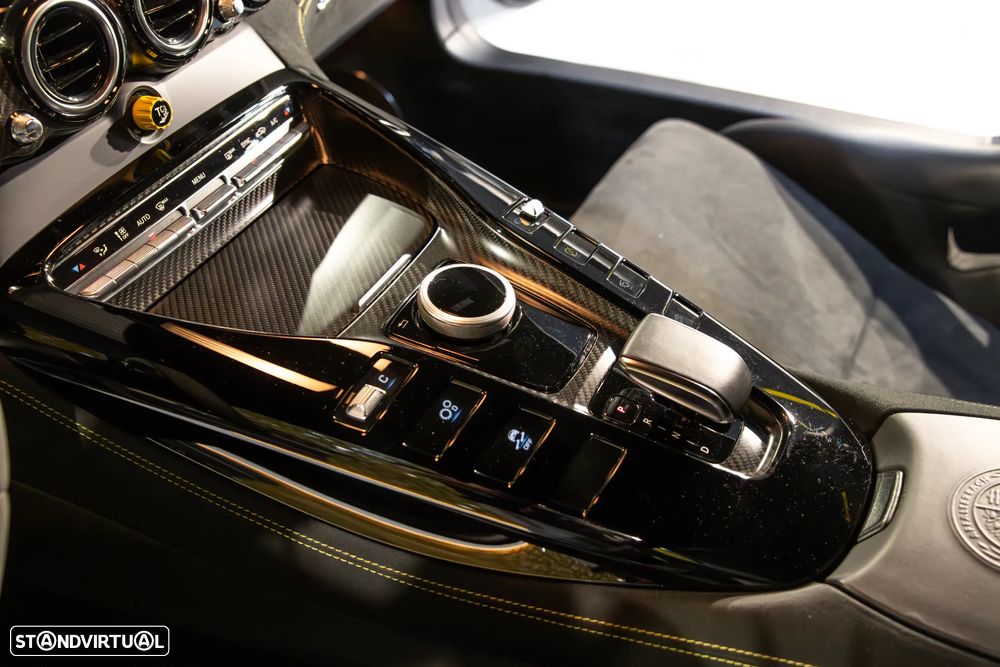 Mercedes-Benz AMG GT R - 45