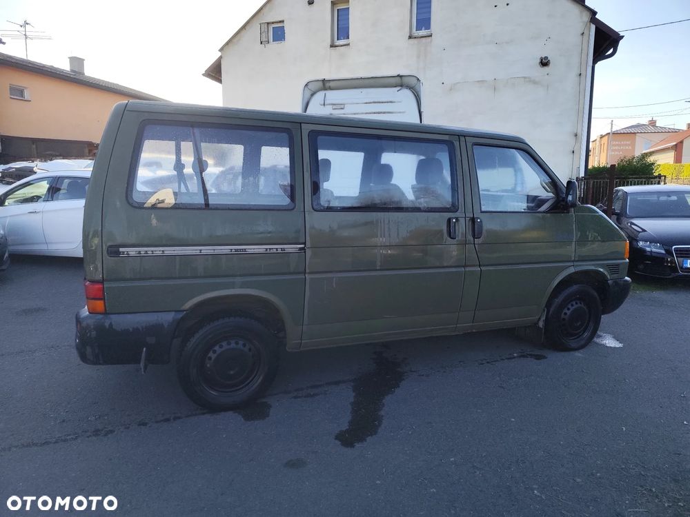 Volkswagen Transporter - 2