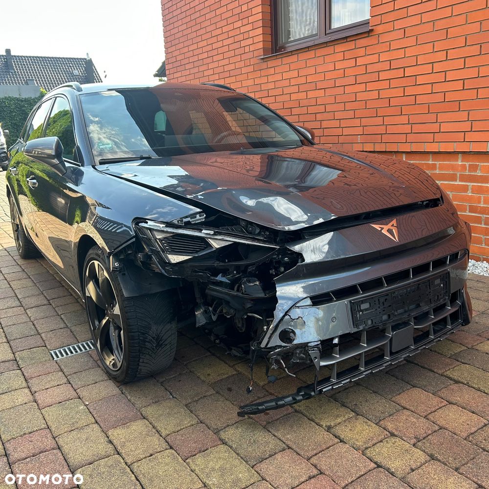 Cupra Leon Sportstourer 1.5 eTSI DSG Tribe Edition - 3