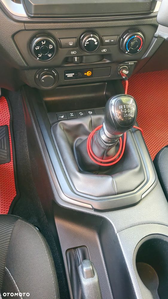 Isuzu D-Max 1.9 DC LS - 12