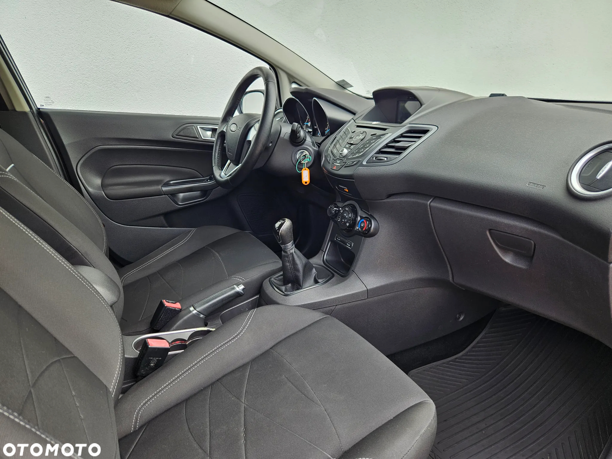 Ford Fiesta 1.0 EcoBoost S&S TITANIUM - 17