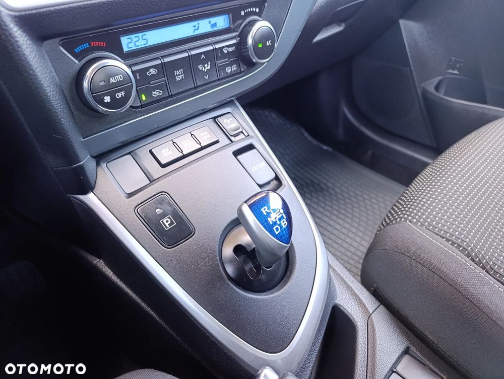 Toyota Auris - 22