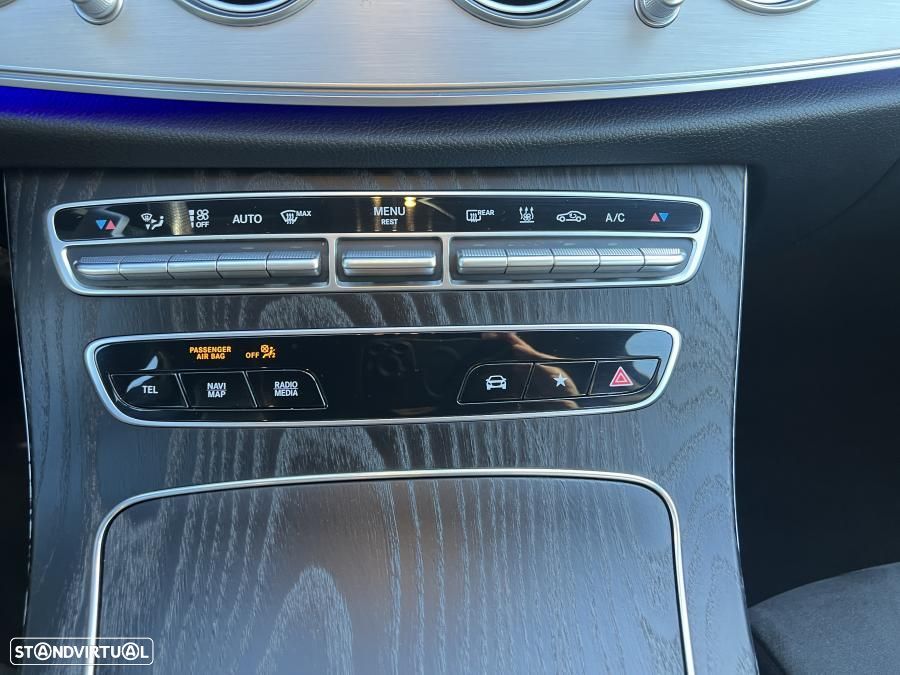 Mercedes-Benz E 300 de AMG Line - 55