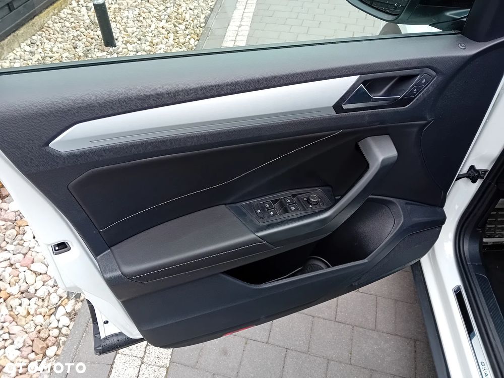 Volkswagen T-Roc 2.0 TDI SCR DSG GOAL - 15