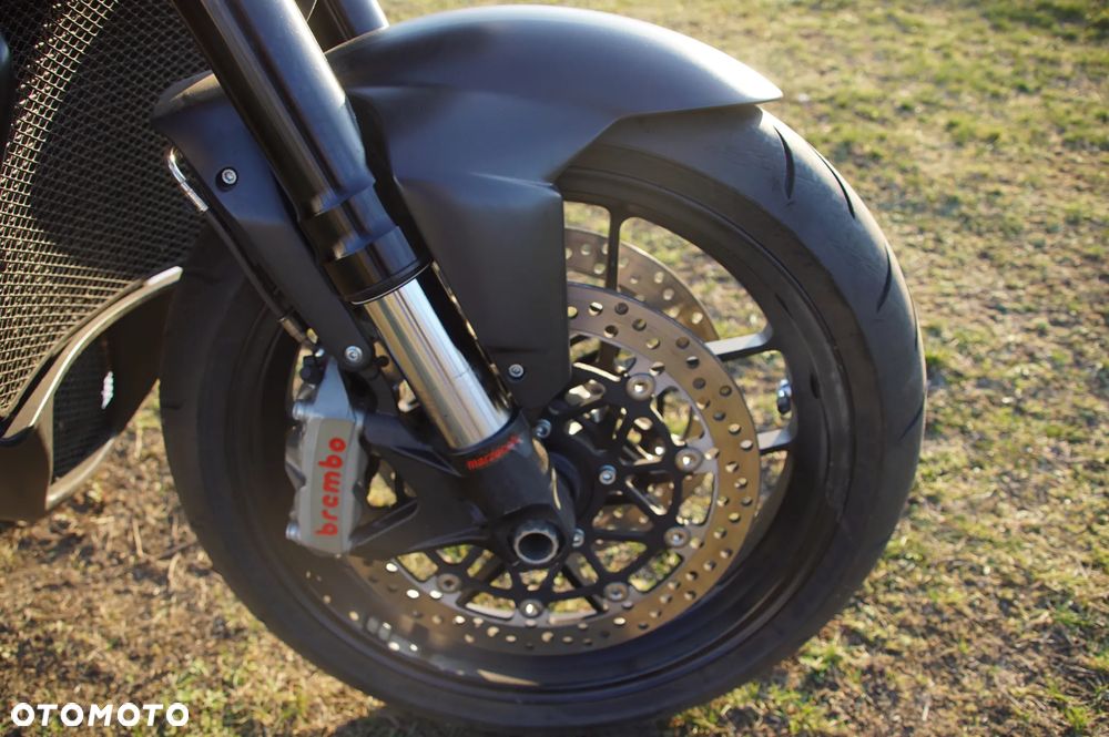 MV AGUSTA Brutale - 14