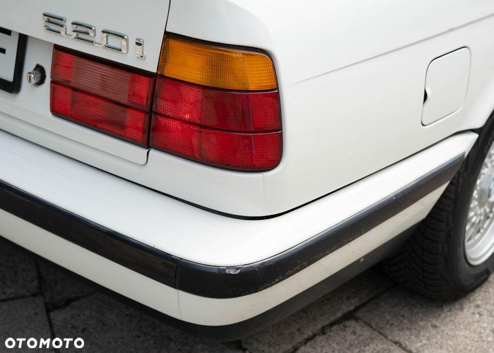 BMW Seria 5 520i - 11