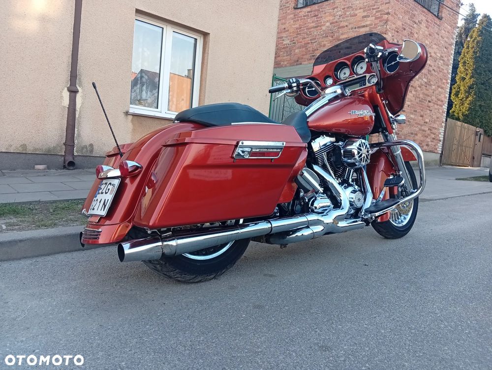 Harley-Davidson Touring Street Glide - 4