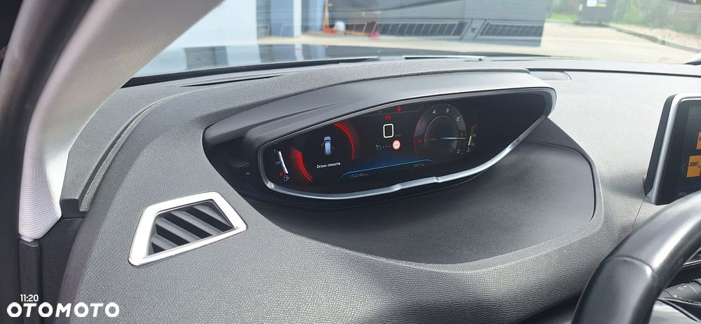 Peugeot 3008 1.6 BlueHDi Allure S&S - 15