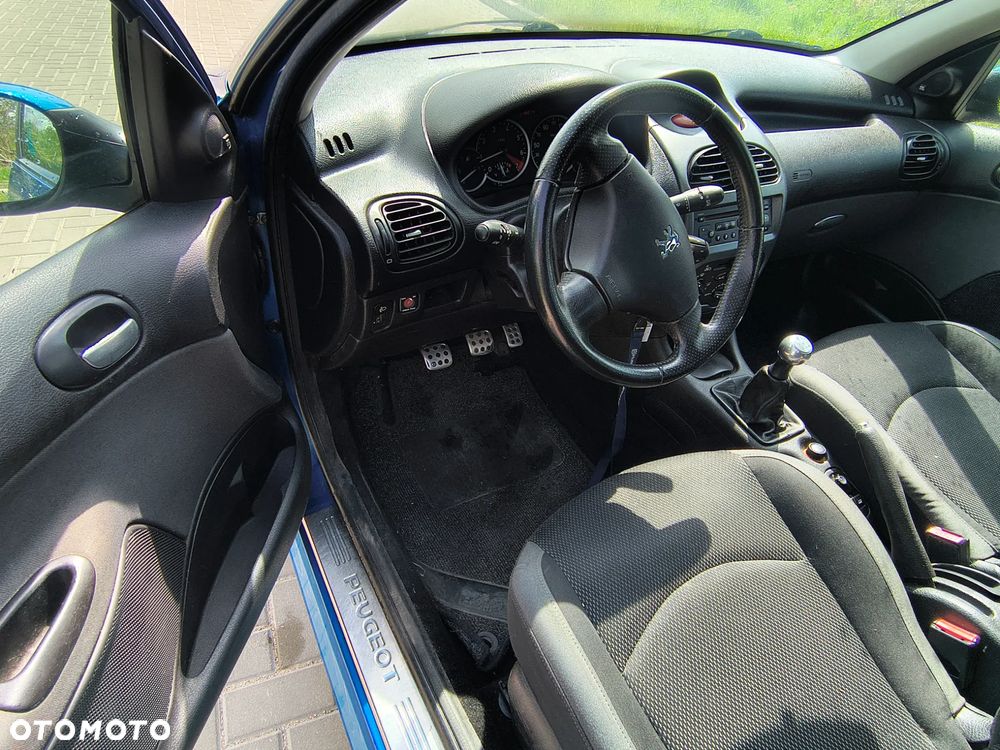 Peugeot 206 75 JBL - 15