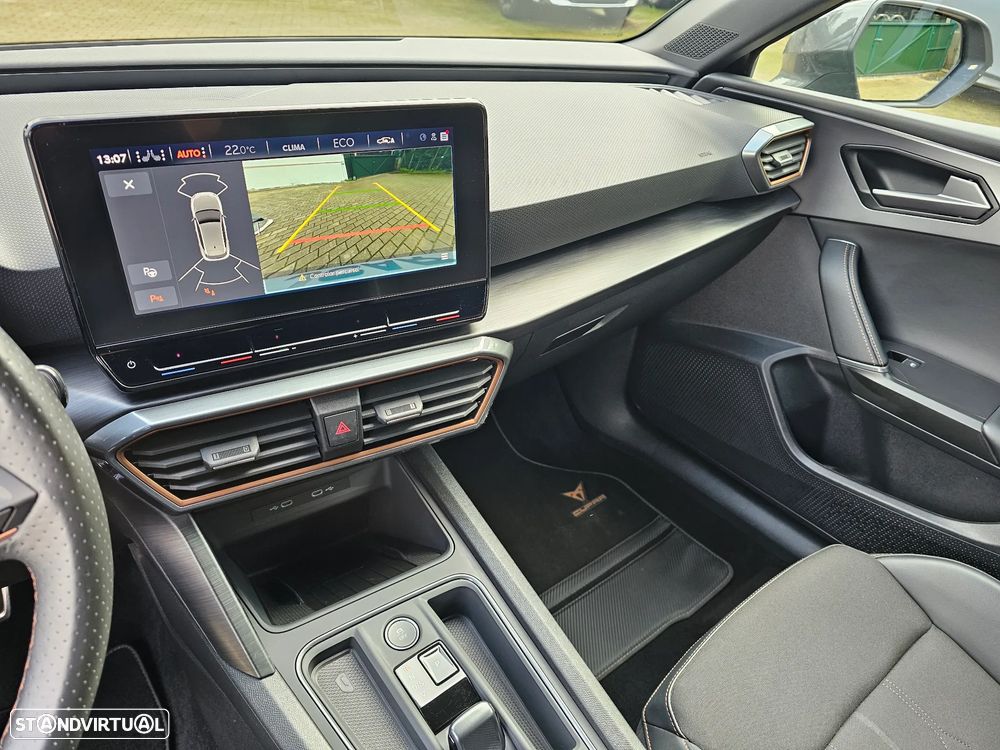 Cupra Leon 1.4 e-Hybrid VZ DSG - 10