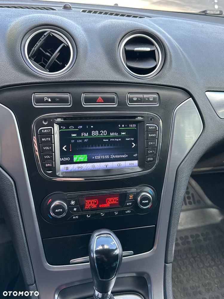 Ford Mondeo 2.0 EcoBoost Titanium X - 28