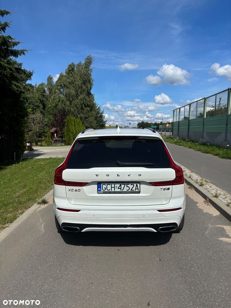 Volvo XC 60 T8 AWD Plug-In Hybrid R-Design - 6