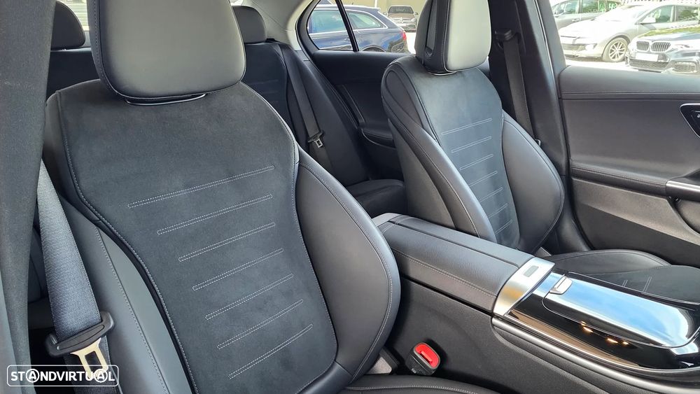 Mercedes-Benz C 300 - 25