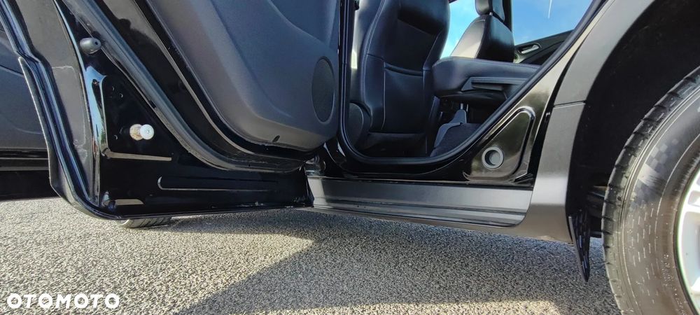 Ford Escape 2.0 EcoBoost AWD Titanium - 28