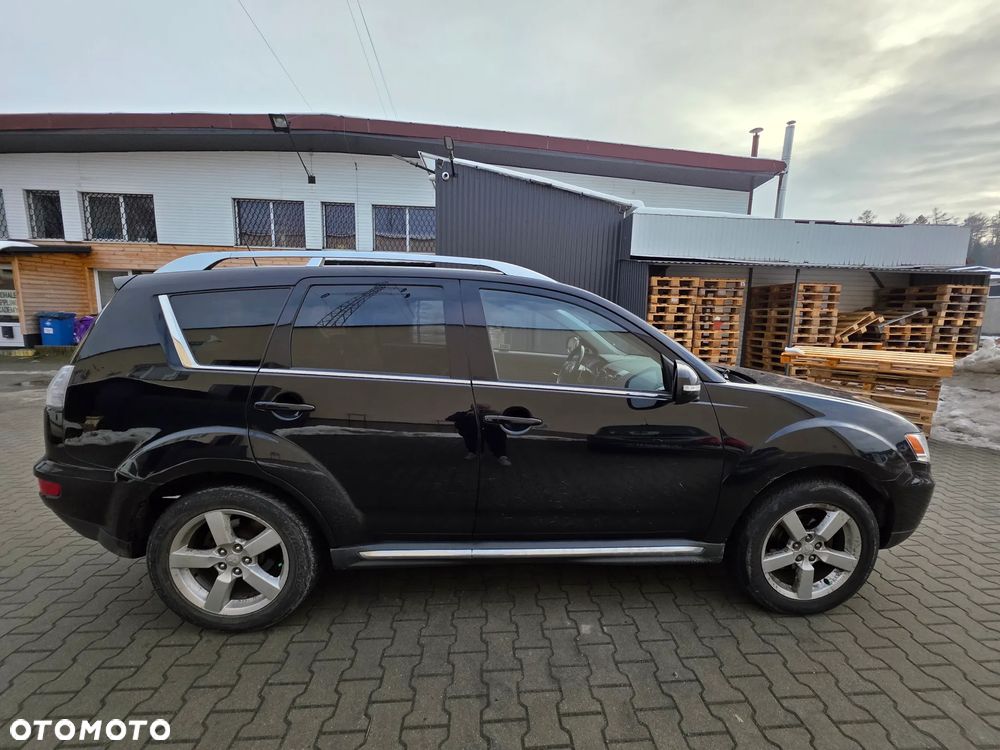Mitsubishi Outlander - 6