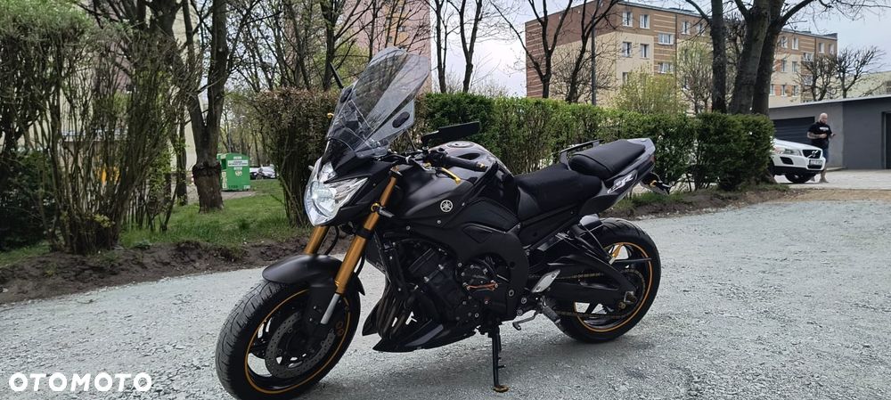 Yamaha FZ8 - 9