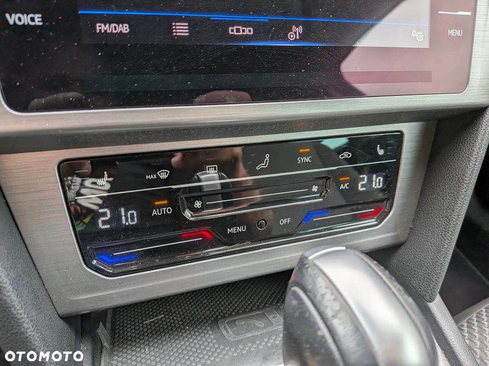 Volkswagen Passat 2.0 TDI SCR DSG - 22