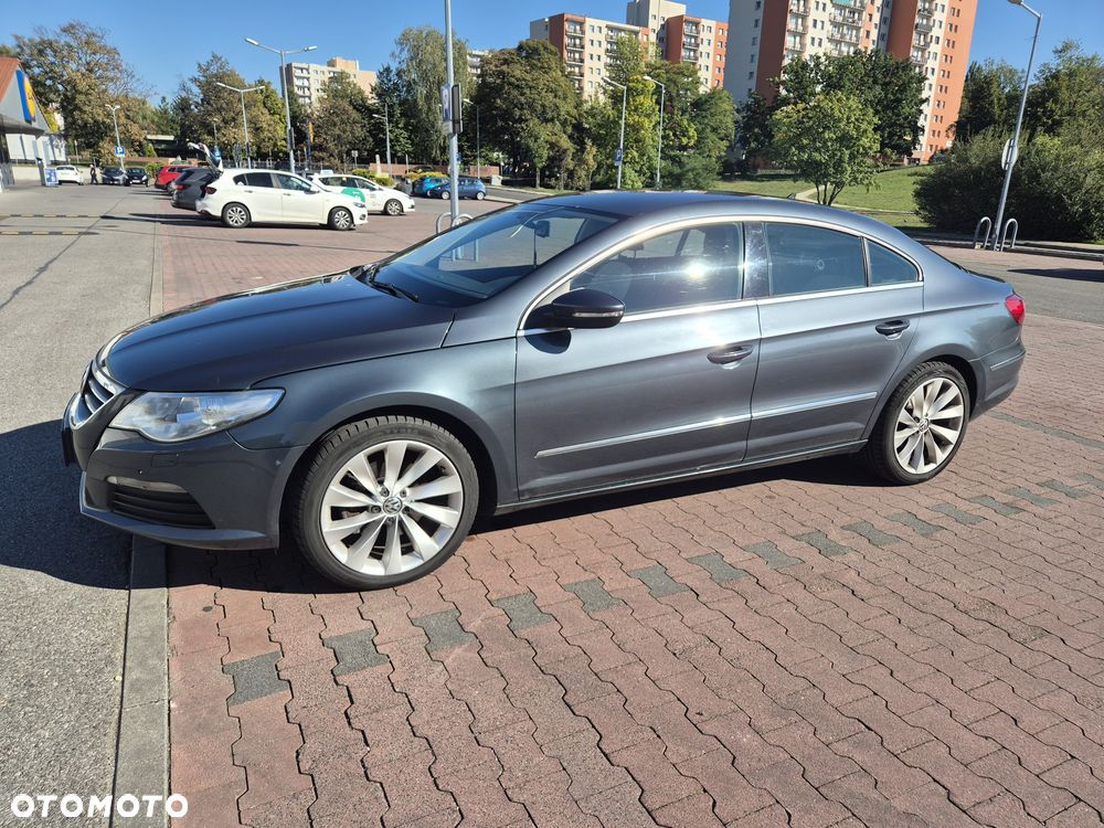 Volkswagen Passat CC - 2