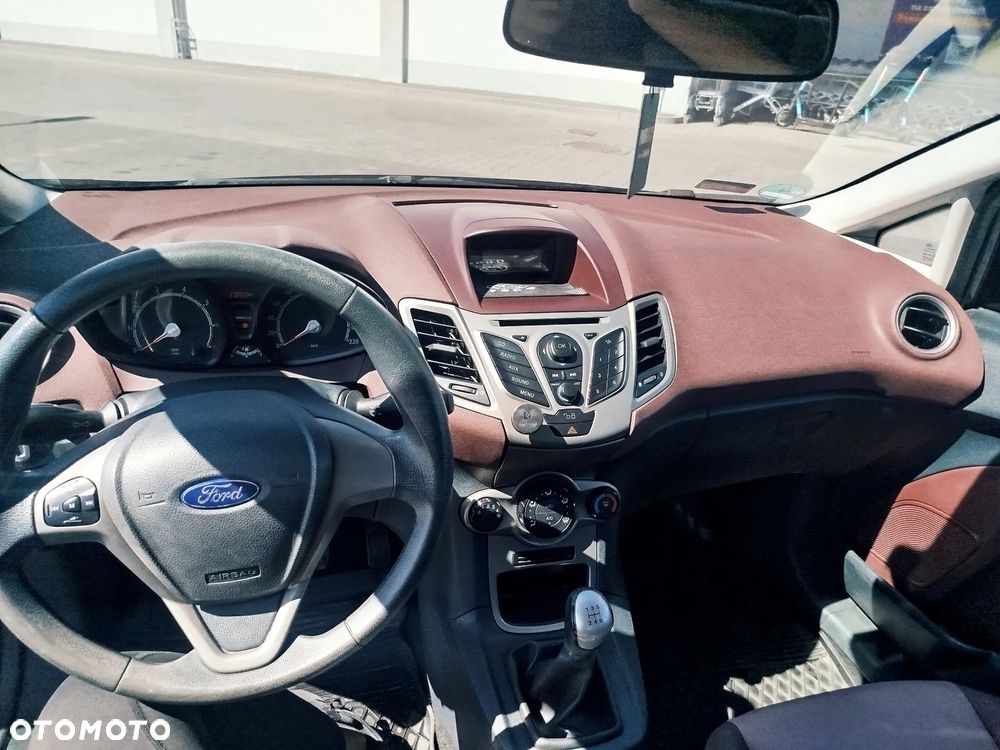 Ford Fiesta 1.25 Ambiente - 9
