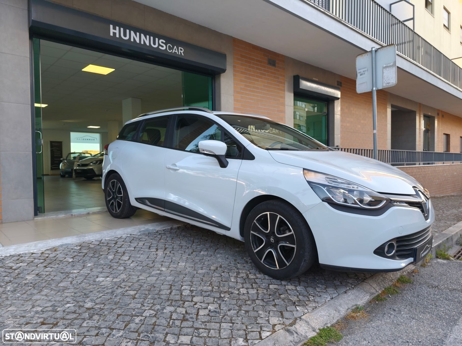 Renault Clio Sport Tourer 0.9 TCE Limited - 1