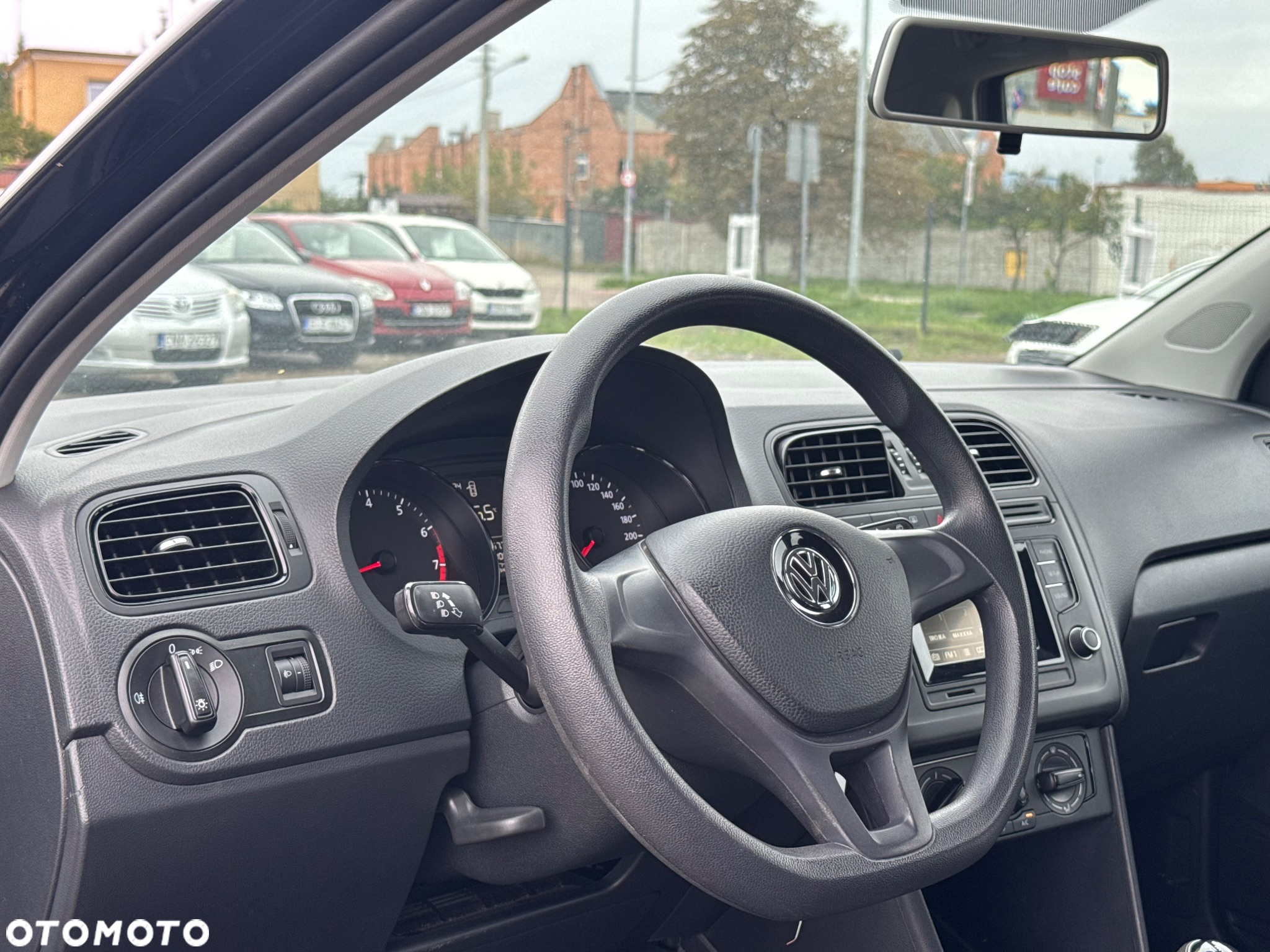Volkswagen Polo 1.0 Trendline Perfectline - 17