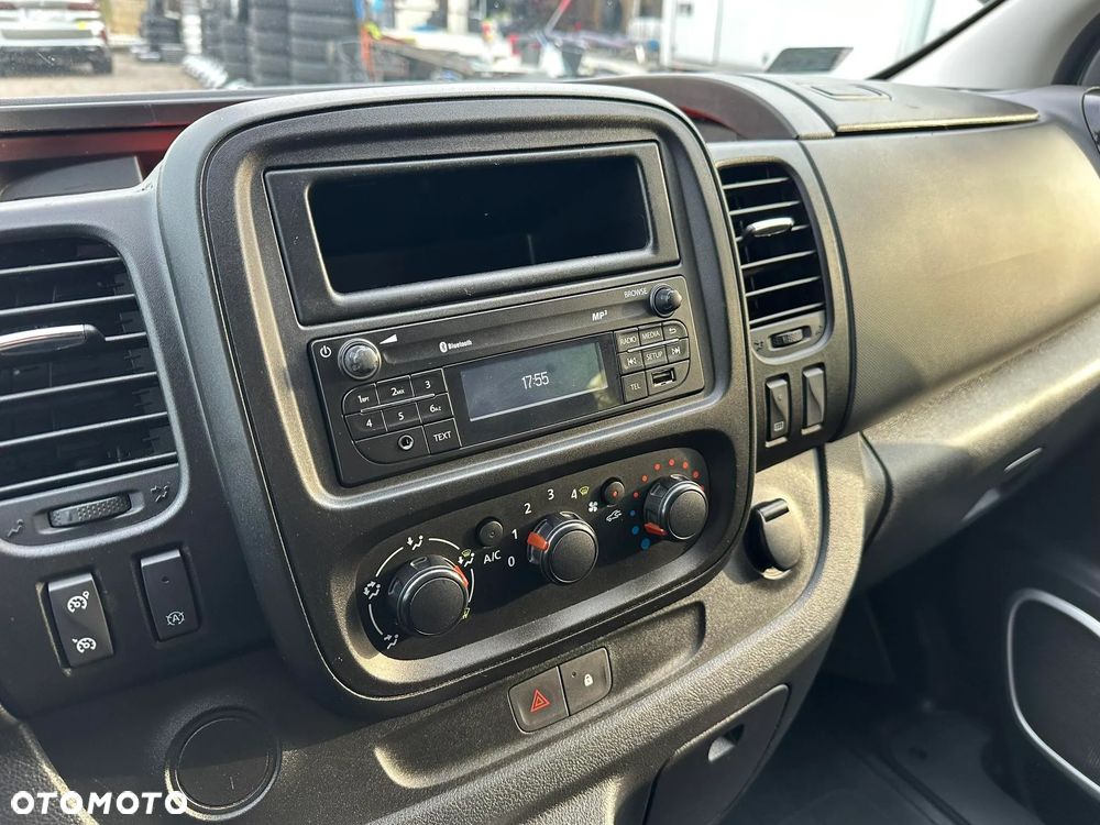 Opel Vivaro - 16