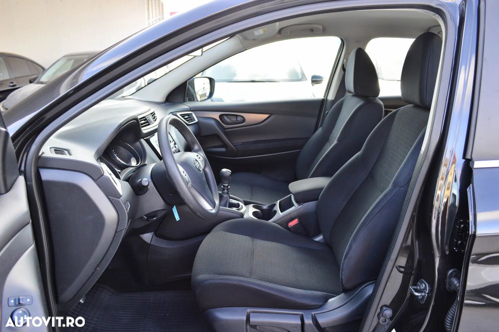 Nissan Qashqai 1.5 DCI N-Connecta - 19
