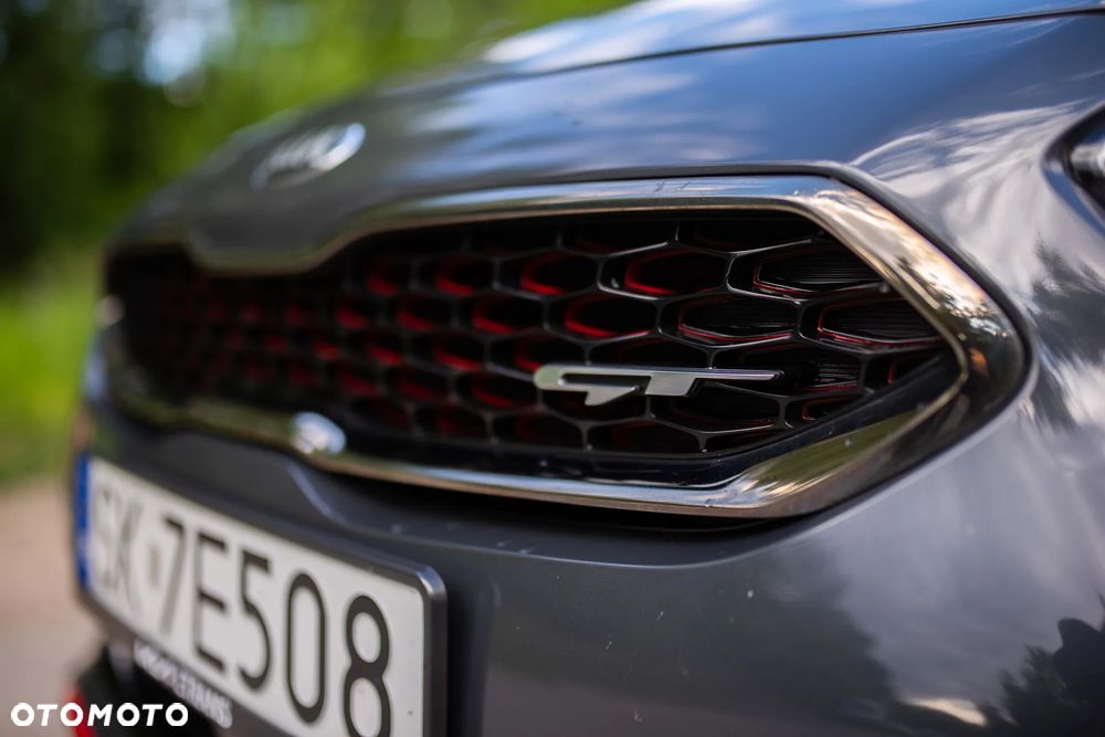Kia ProCeed 1.6 T-GDI GT DCT - 31
