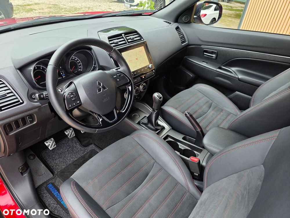 Mitsubishi ASX - 10