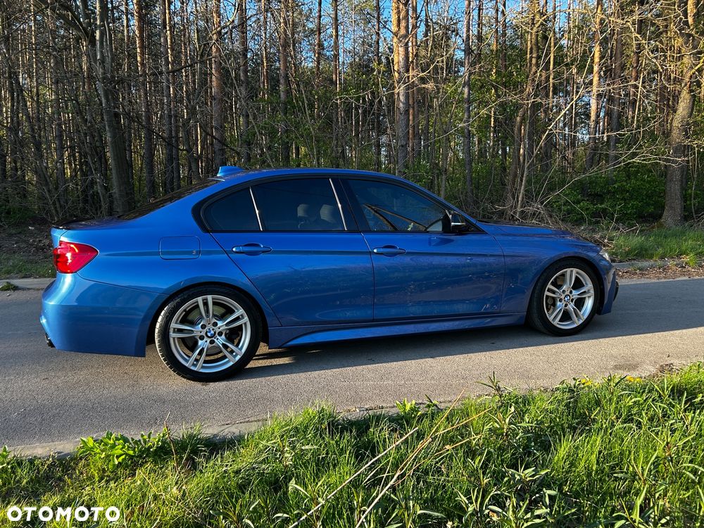 BMW Seria 3 335i xDrive Edition Sport - 6