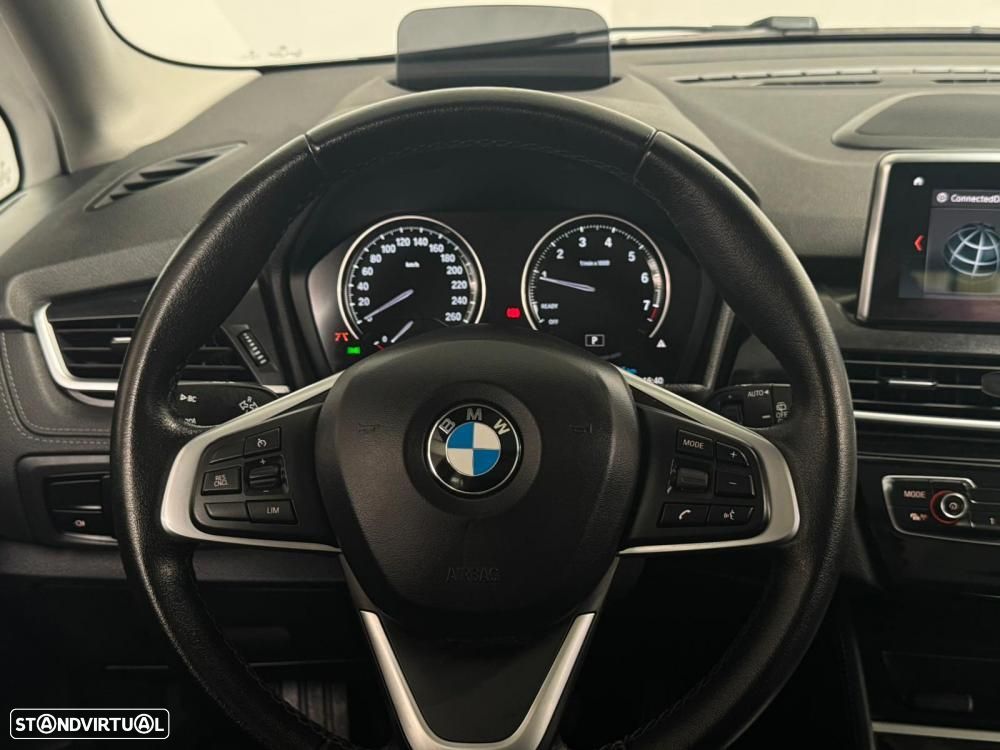 BMW 225xe Active Tourer Line Luxury - 38