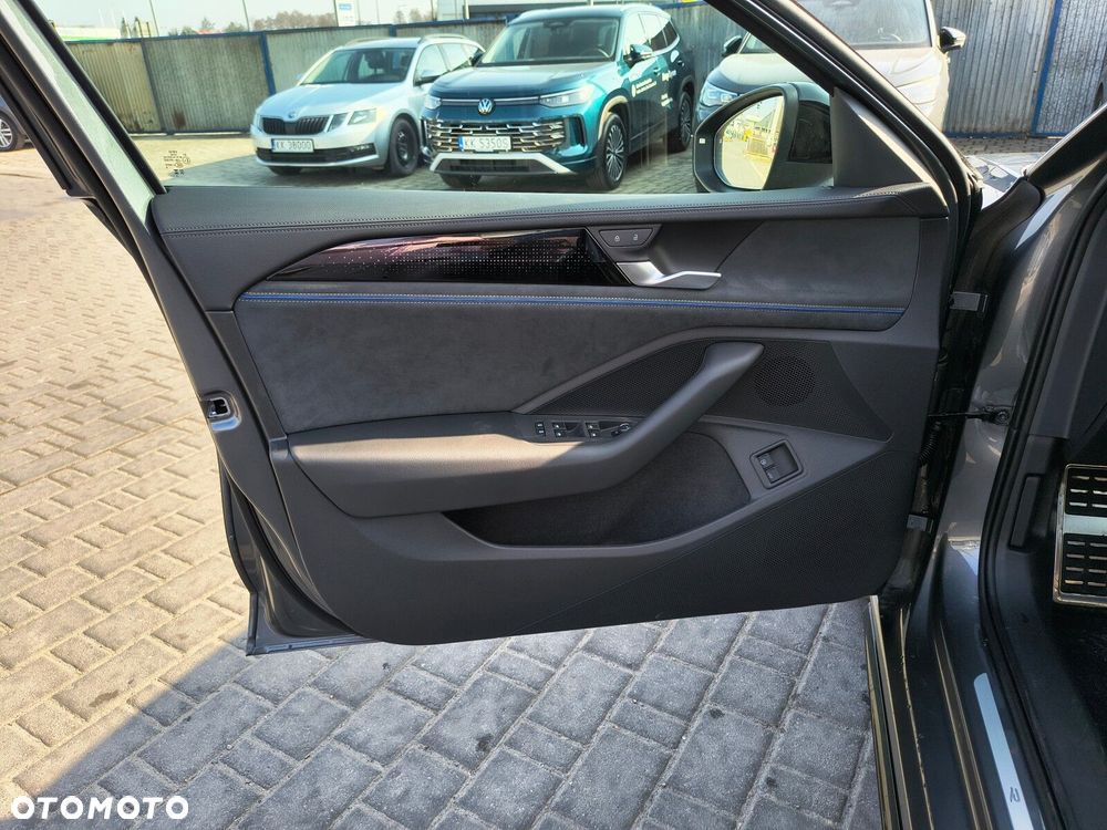 Volkswagen Passat - 15