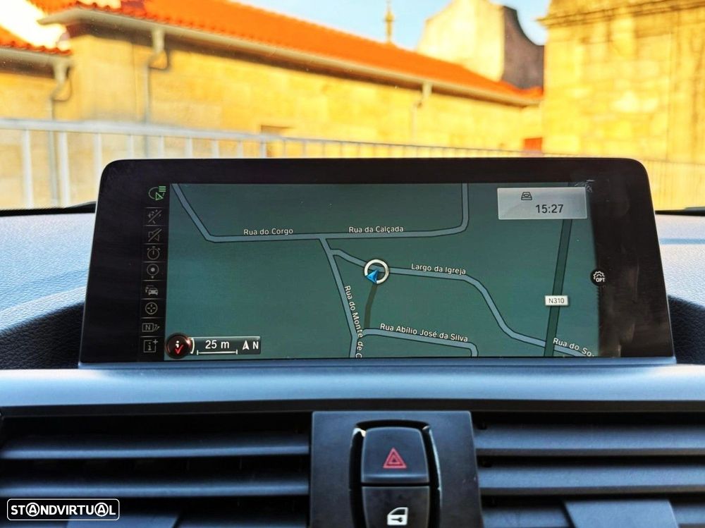 BMW 120 d Pack M Auto - 10