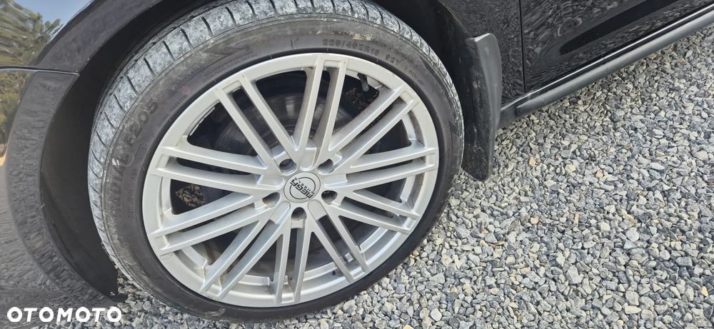 Volkswagen Touran - 11