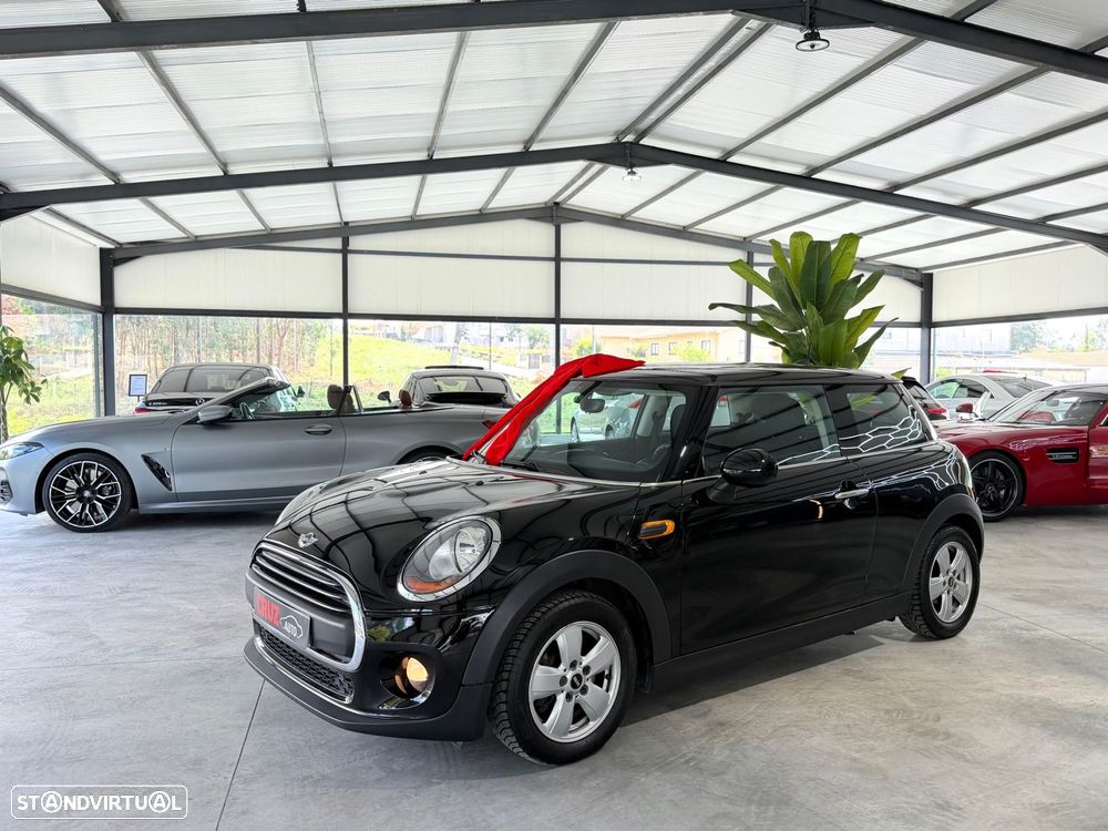 MINI 3 Portas One D - 21