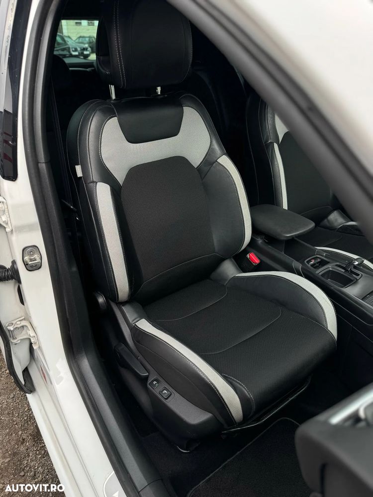 Citroën DS4 1.6 e-HDI Airdream BMP6 Chic - 35
