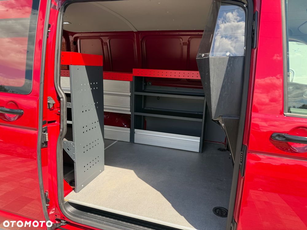 Volkswagen Transporter - 30