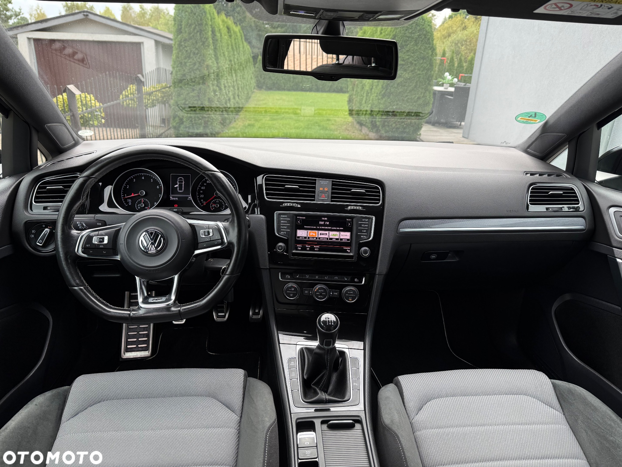 Volkswagen Golf - 8