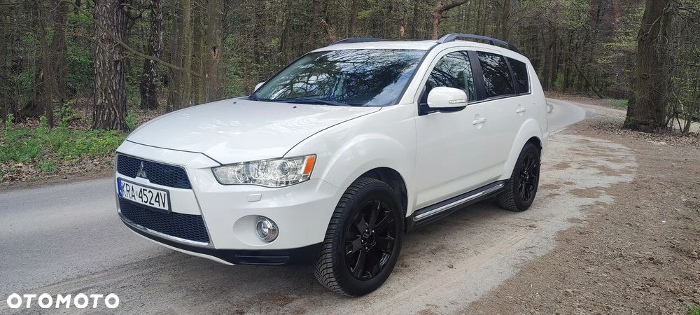 Mitsubishi Outlander 2.2 DI-D 4WD TC-SST Invite - 1