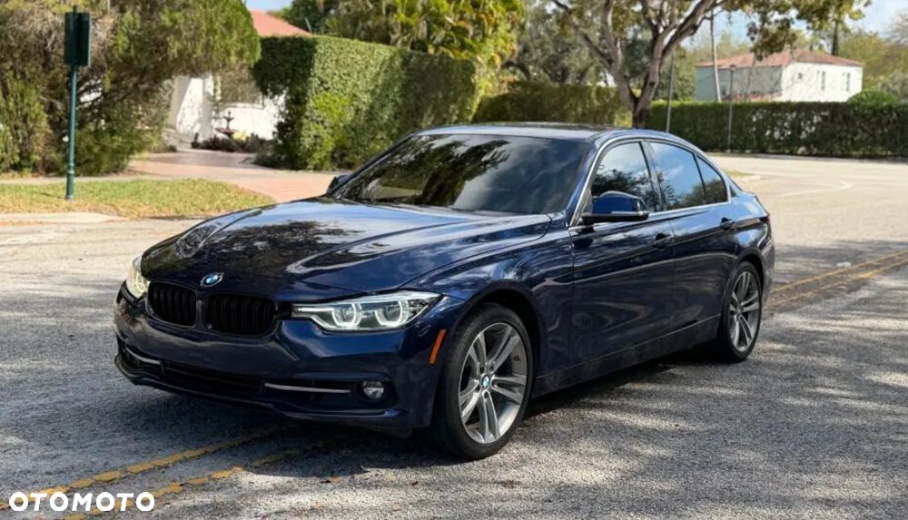 BMW Seria 3 330i Edition Luxury Line Purity - 3