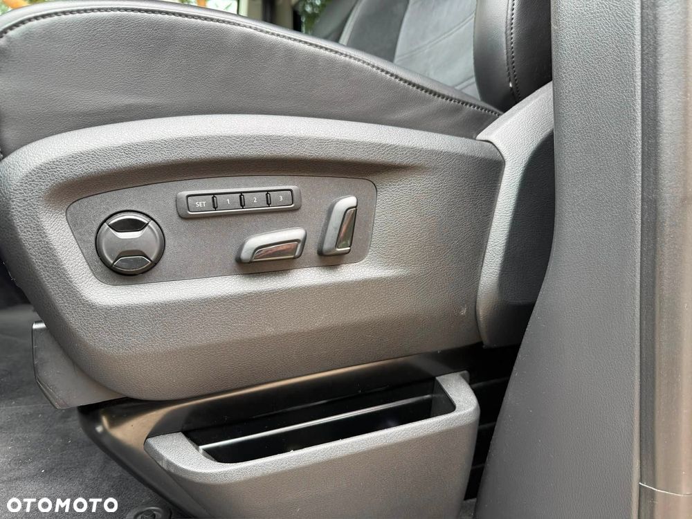 Volkswagen Multivan 2.0 TDI L1 Higline DSG - 20