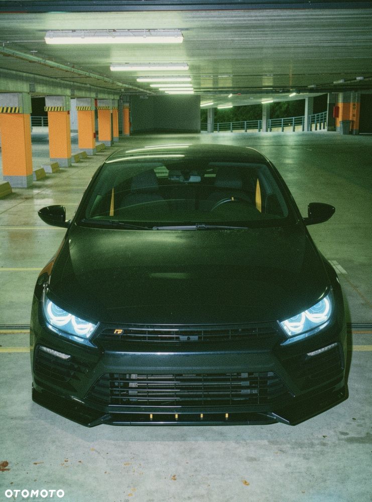 Volkswagen Scirocco 2.0 TSI - 19