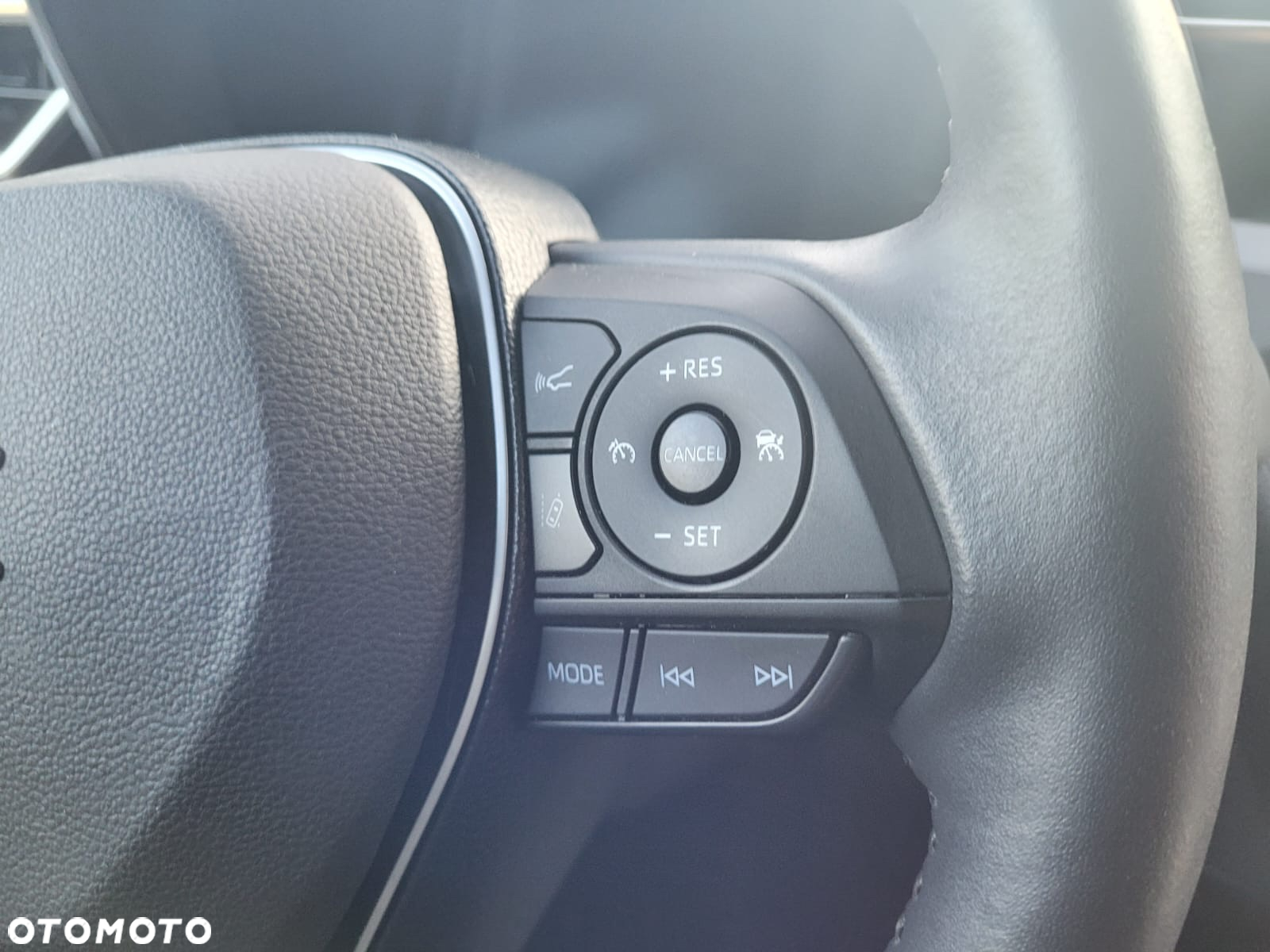 Suzuki Swace 1.8 Hybrid Elegance CVT - 12