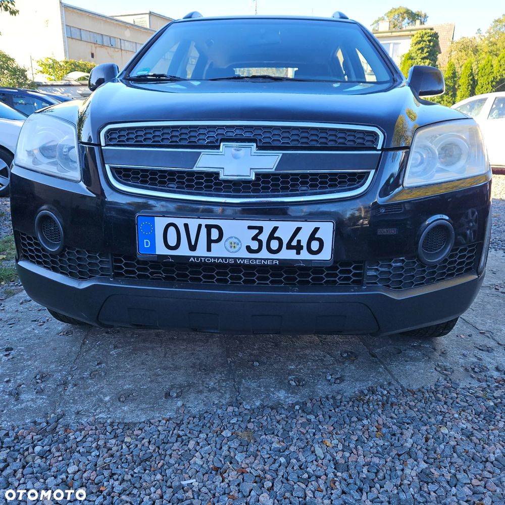 Chevrolet Captiva 2.4 LS 5os - 3