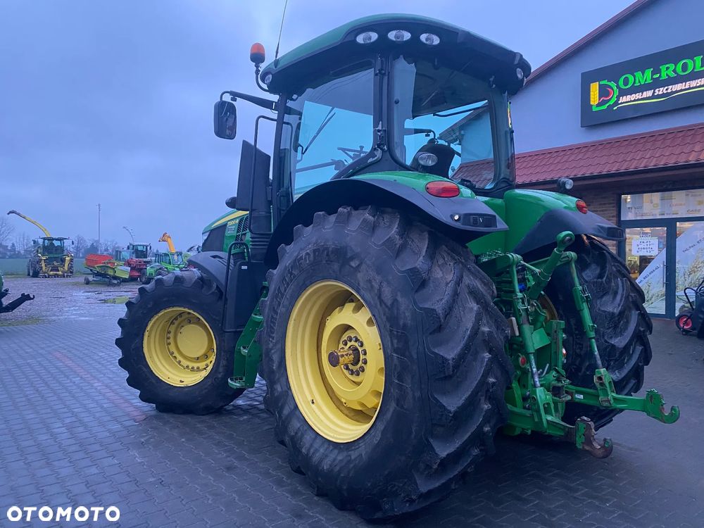 John Deere 7200 R  7230  CASE PUMA 6215 R - 4